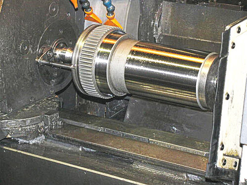CNC Grinding of a Steel Splined Shaft for Heavy Equipment - Precision Grinding Portfolio | Sturdy Grinding | New Haven MI - cnc-outside-diameter-grinding-img1-large